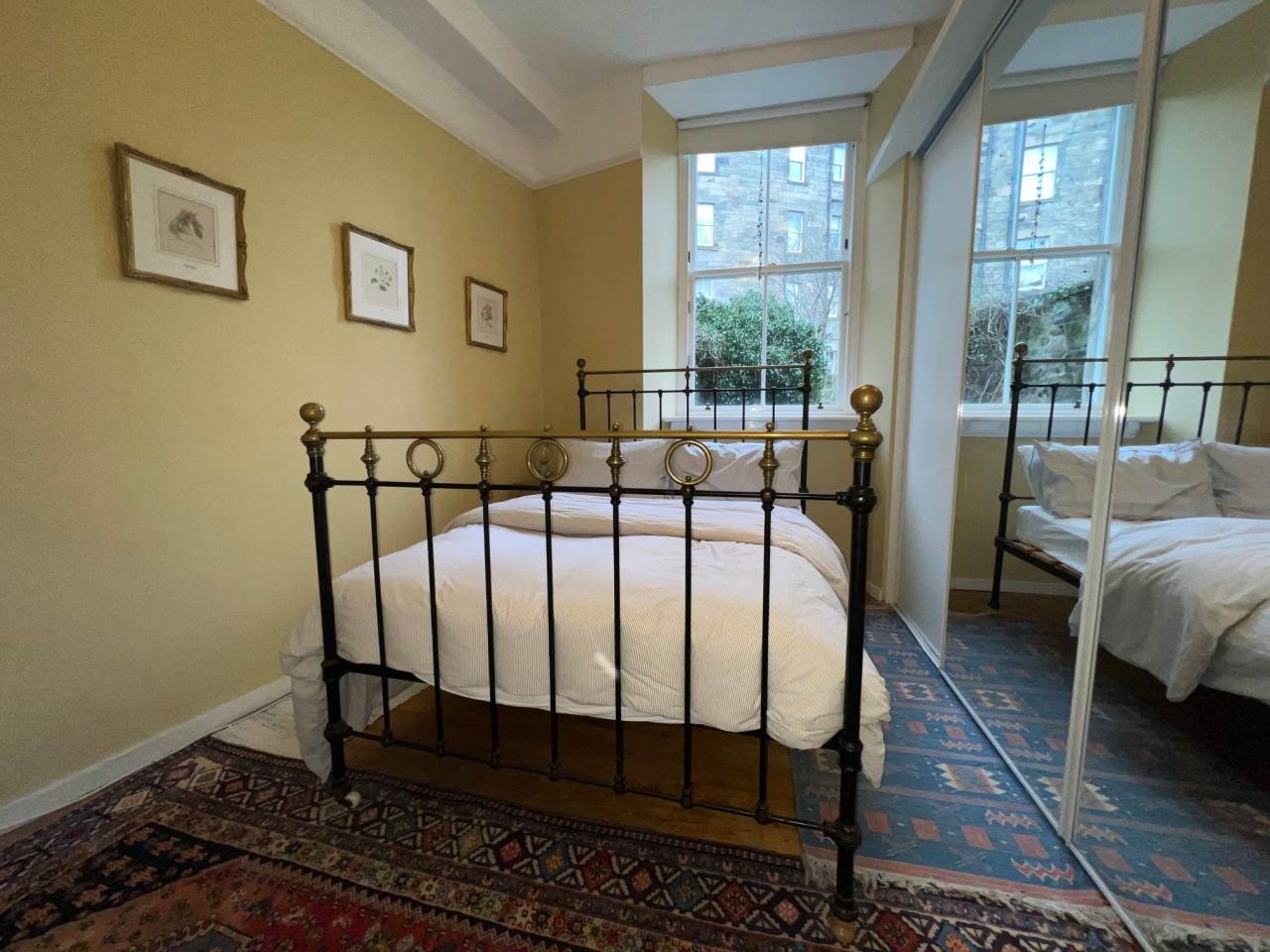 Bed 01