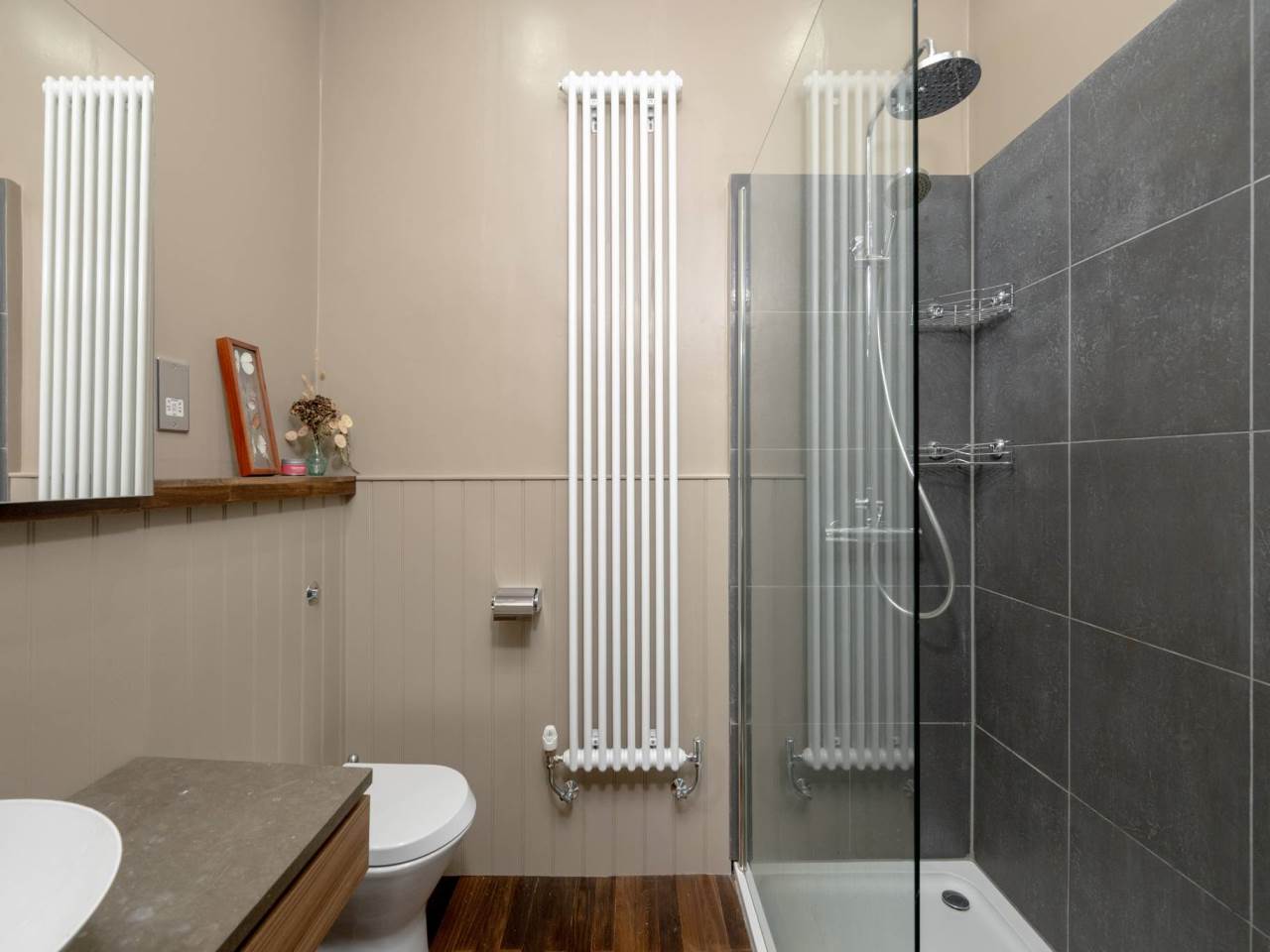 Main bathroom