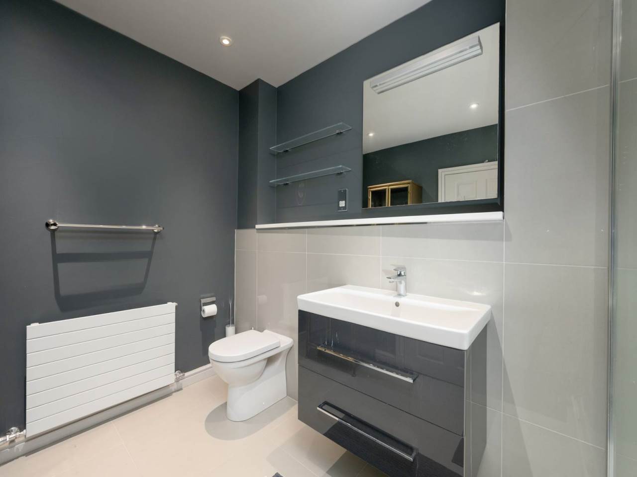ensuite 2