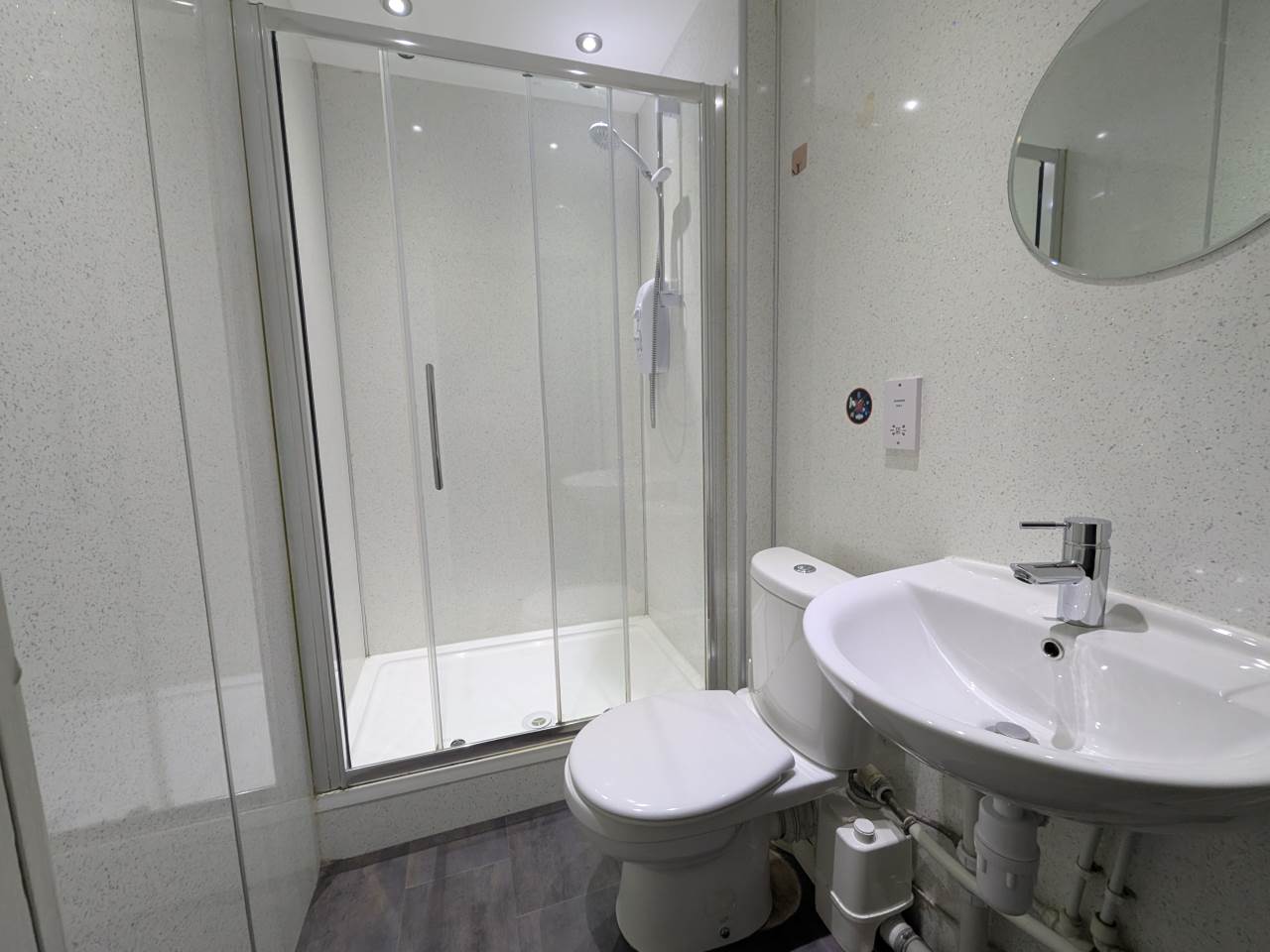 PXL_20251103_143209923