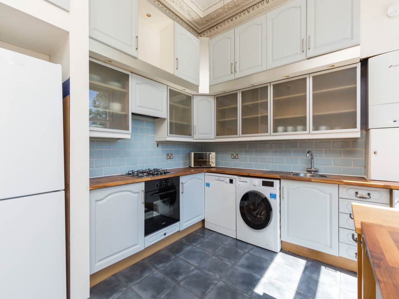 79543_Granville-Terrace_018