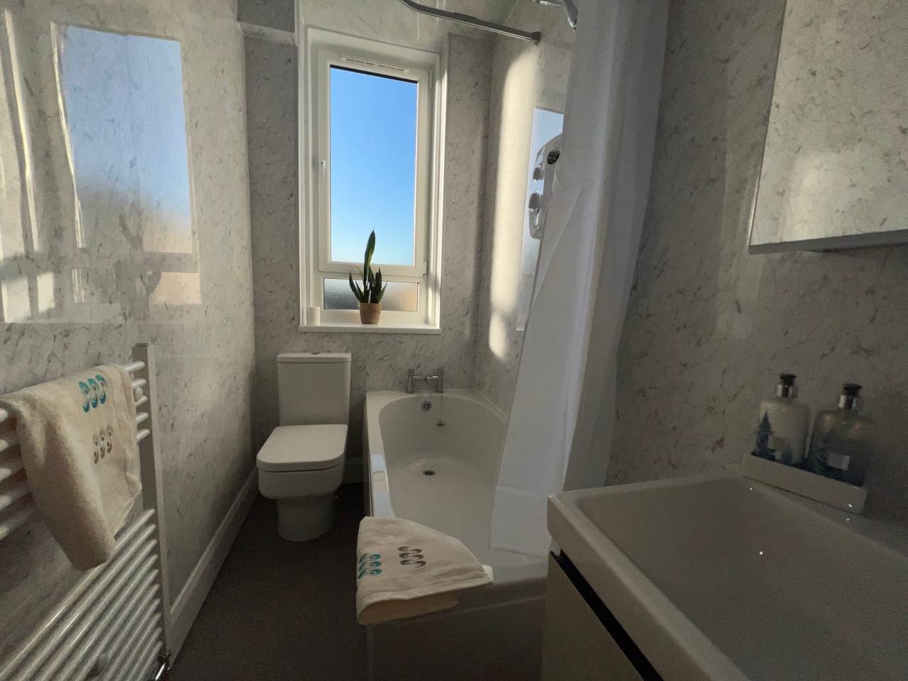 Bath01